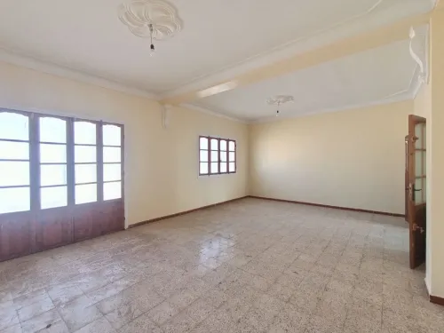 Location Niveau De Villa F5 Oran Sidi chami