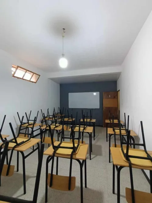 Location Appartement Niveau de villa F5 Oran Es senia