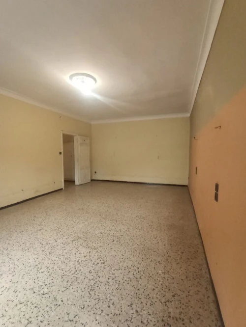 Location Appartement Niveau de villa F8 Oran Oran