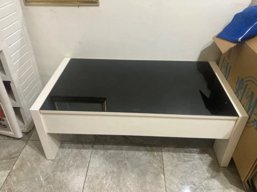 Table salons basse blanche ouvrante malaisienne 