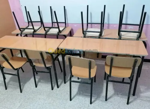 Lot tables et chaises scolaires