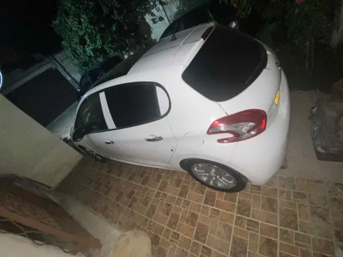 Peugeot 208 2012 Active