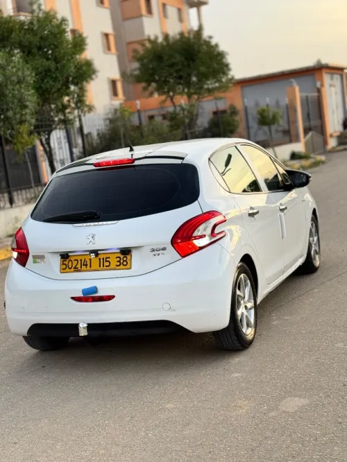 Peugeot 208 2015 Active
