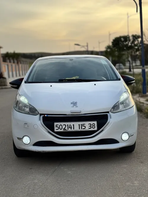 Peugeot 208 2015 208