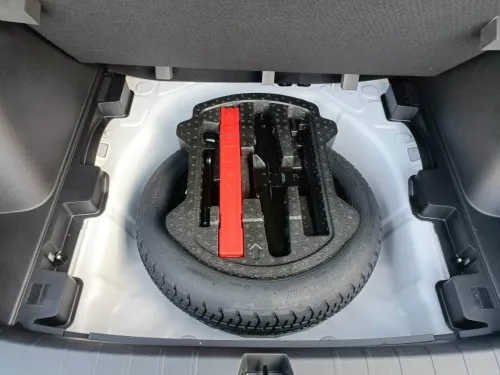 Geely Coolray 2025 
