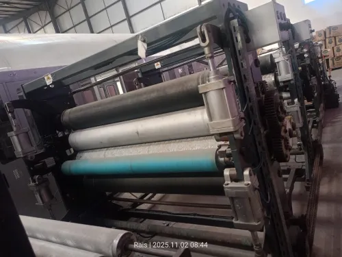 Machine de essuie-tout et papier hegenique