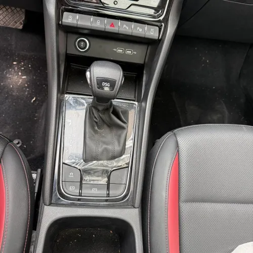 Skoda Karoq 2025 Full options