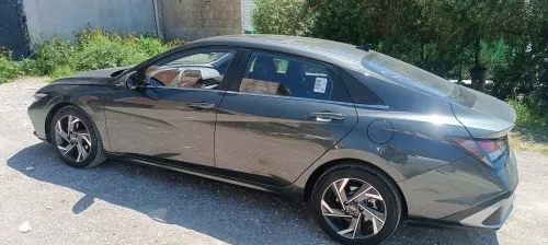 Hyundai Elantra 2025 Luxury
