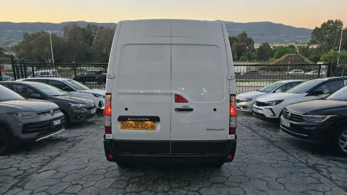 Renault Master 2025