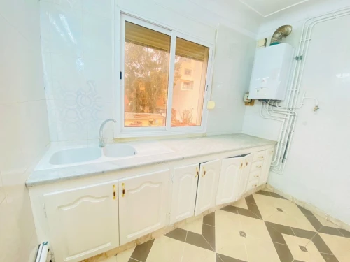 Location Appartement F4 Alger Dely brahim