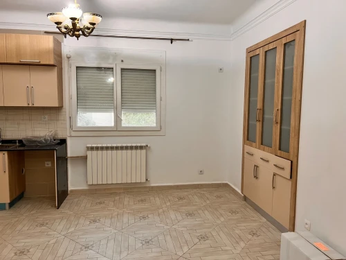Location Appartement Niveau de villa F5 Alger Draria