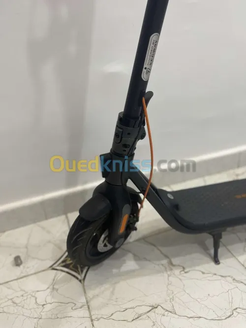Ninebot F2 pro 2024