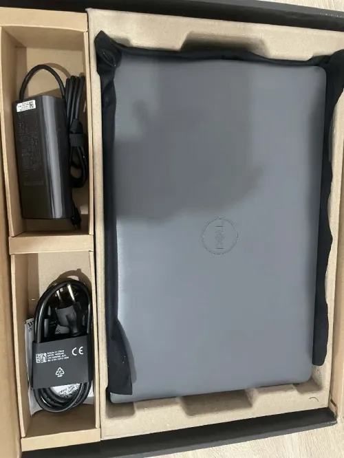 Dell latitude 3550 i5 13eme 16go et 512 ssd 15.6 écran neuf sous emballage