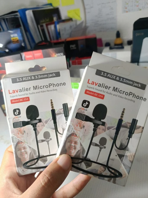 Microphone original aux