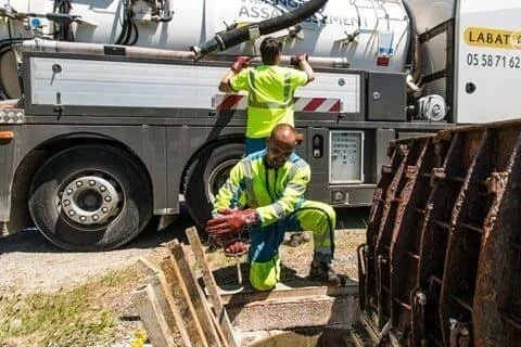 Camion vidange débouchage canalisation 