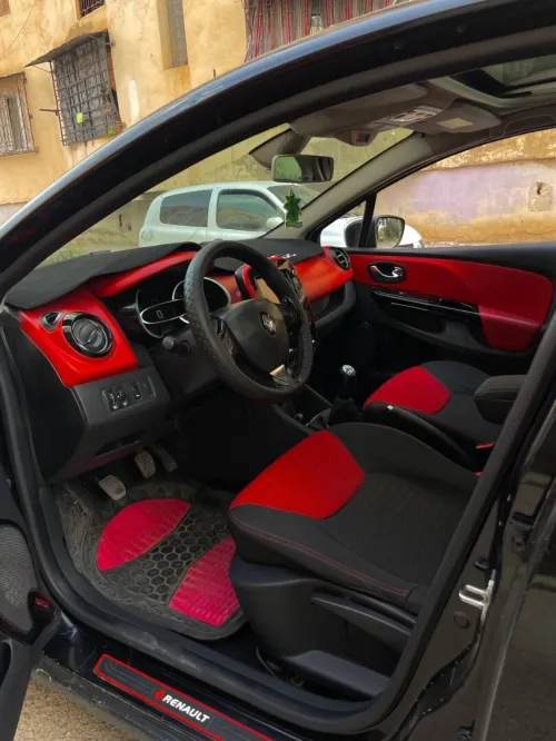 Renault Clio 4 2013 Exception