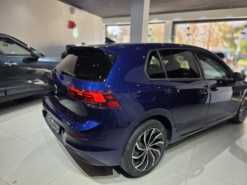 Volkswagen Golf 8 2021 United