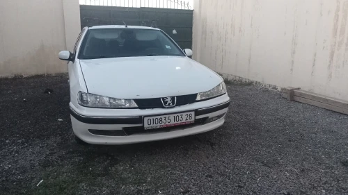 بيجو سيارة سياحية 2003 