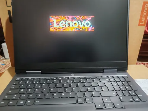 Lenovo loq 15aph8 .. 15.6p /144Hz  Ryzen 7 8845Hs 16 gb 01to ssd.. Rtx 4060 08gb.  257000