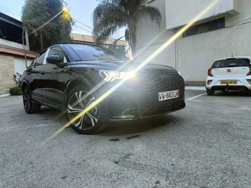 Audi Q3 2023 Black dack