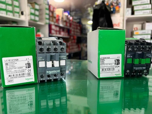 Contacteur SCHNEIDER 220V-380V