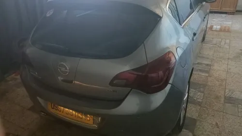 Opel Astra 2013 COSMO