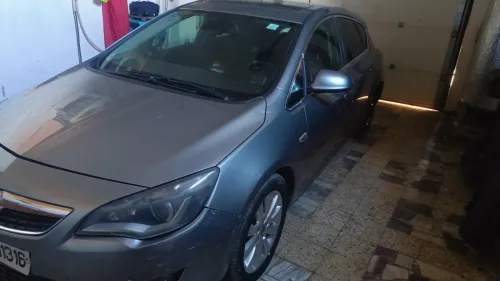 Opel Astra 2013 COSMO