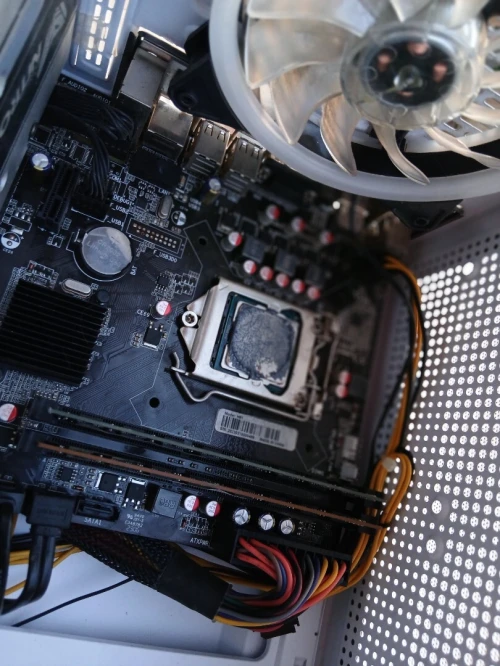 Combo carte mère et i5 3470+12gb ram +disc 500gb gratuit