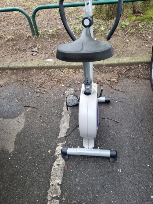 vélos route et vélos appartement 