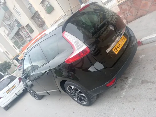 Renault Scenic 2016 Bosse