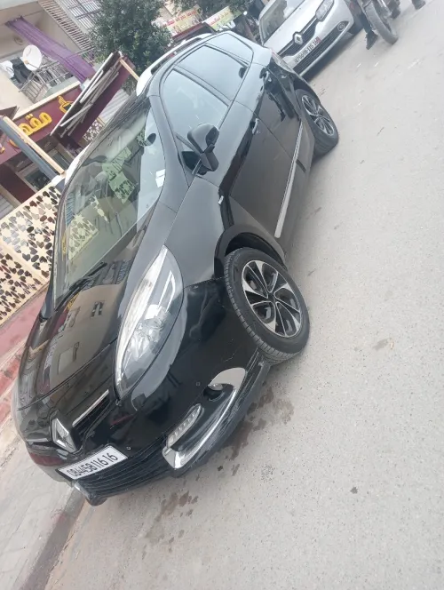 Renault Scenic 2016 Bosse