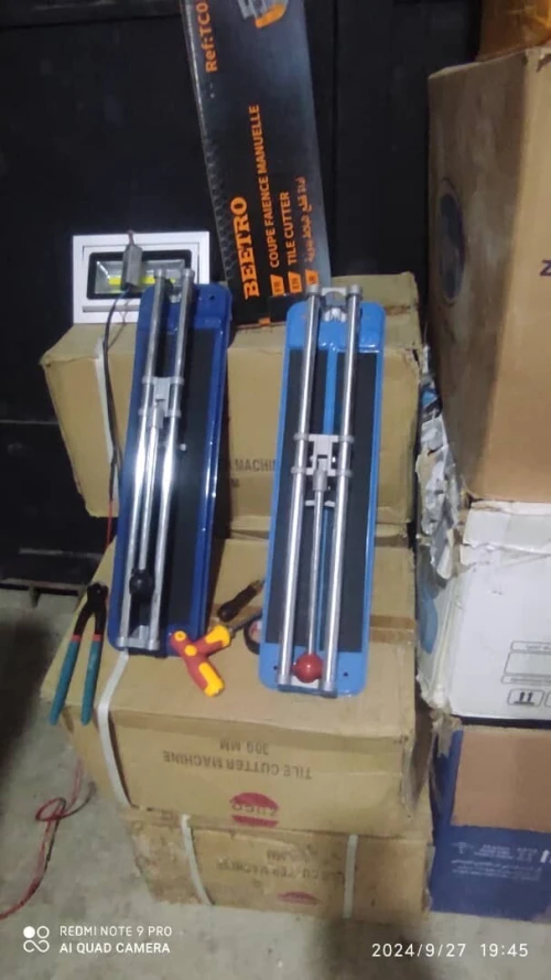 Lot quincaillerie, électricité, plomberie 
