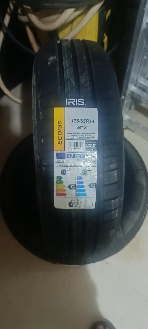 Je vend 2 pneu 175/65/14 iris Anne 2025