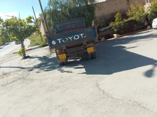 Toyota B30 1984