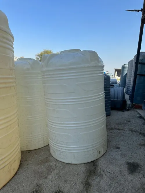 Citerne plastique blanc