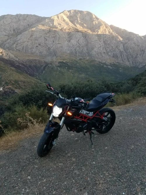 Benneli Tnt 150 cc 2021