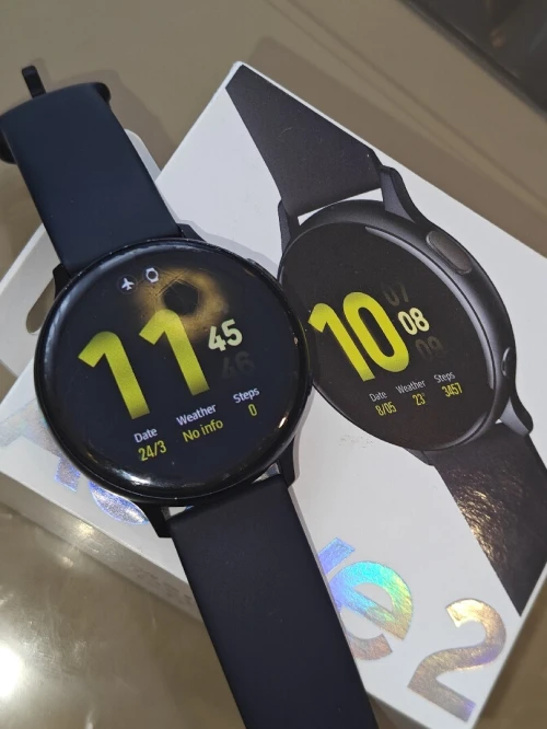 Samsung Galaxy Watch active 2 en très bon etat