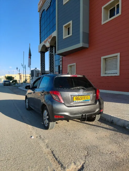 Toyota Yaris 2012 