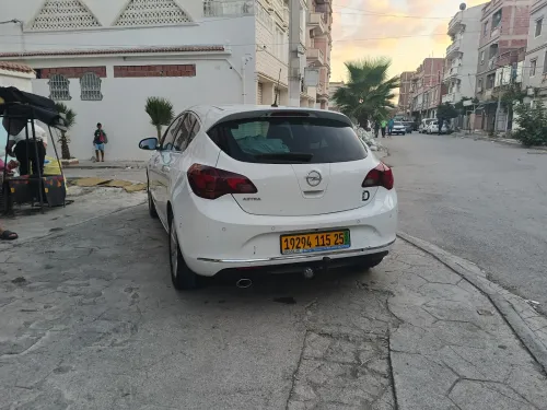 Opel Astra 2015 COSMO