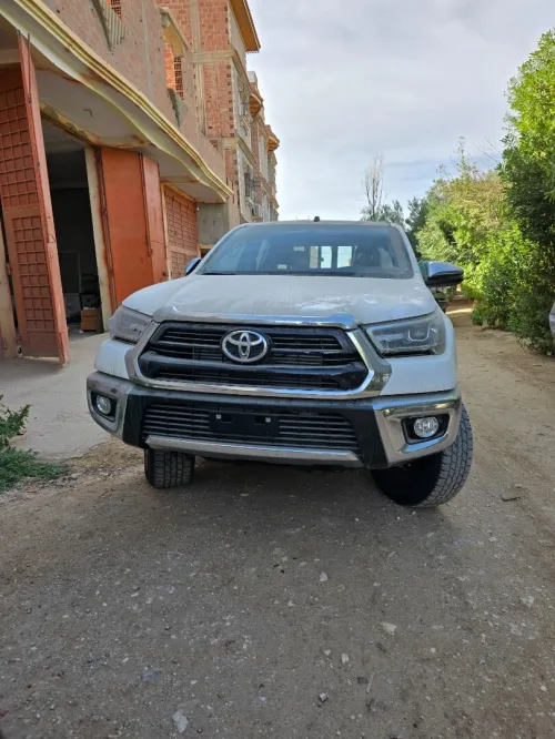 Toyota Revo  2025 Srs