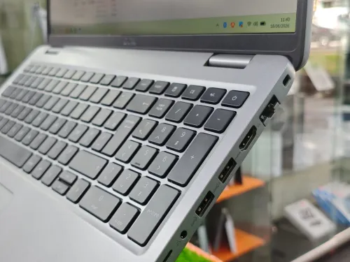 DELL PRESICION 3581