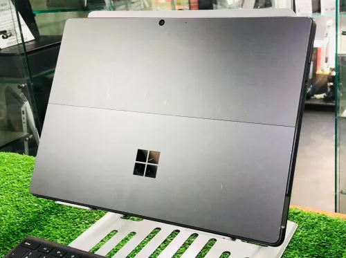 Microsoft surface pro 8