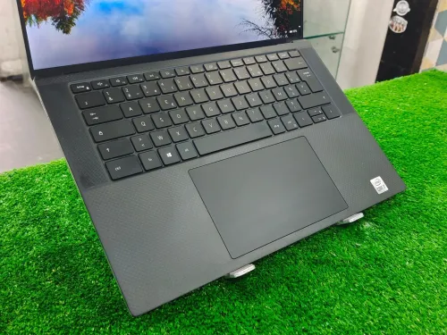 DELL XPS 15 9500