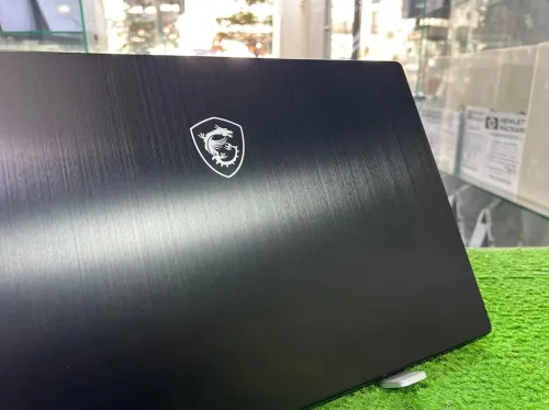 MSI MODERN 15 A10M