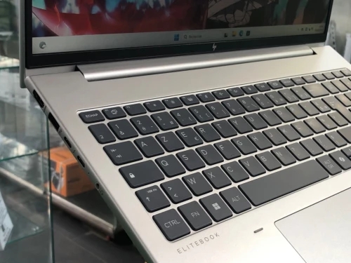 Hp EliteBook 660 G11