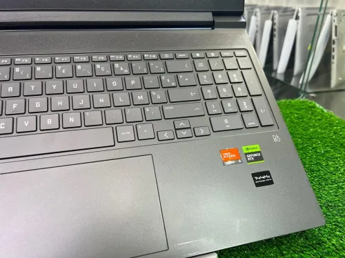 HP victus