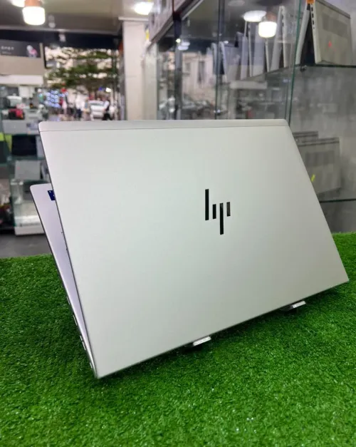 HP ELITEBOOK 660 G11