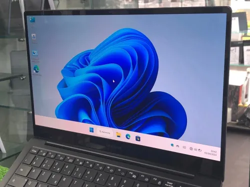 Samsung GalaxyBook2 Pro