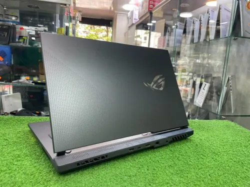 AUS ROG STRIX G713Q