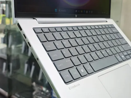 HP ELITEBOOK 8 G1i
